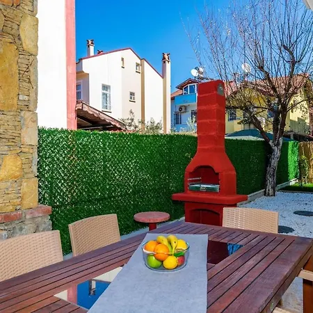 Gelincik, 빌라 페티예